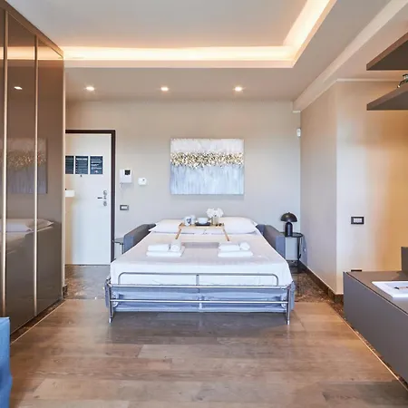 Easylife - Monolocale Con Balcone In Porta Venezia *