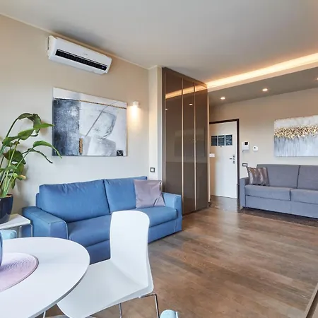 Easylife - Monolocale Con Balcone In Porta Venezia Apartment *